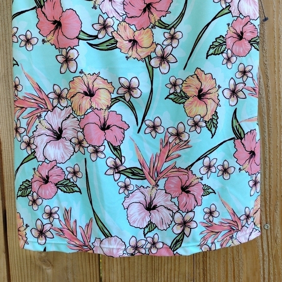 Ocean+Coast - Floral Tankini Swim Top - Picture 4 of 16